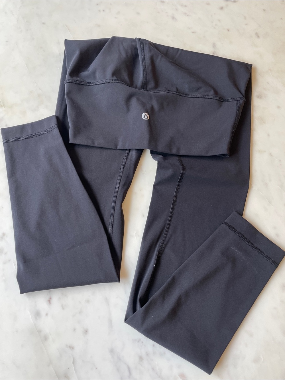 Women Lululemon spandex